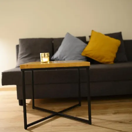 Old Town Center Apartment