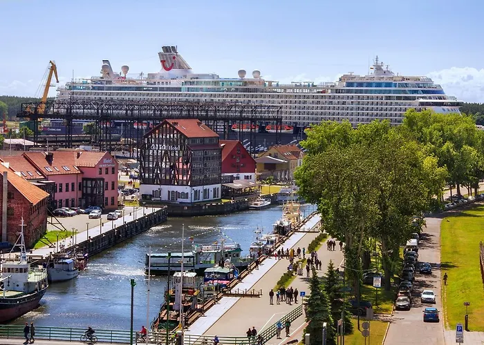 Old Town Center Apartment